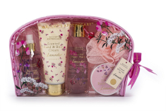 Σετ περιποίηση σώματος Tri-Coastal body mist 90ml, body wash 50ml, body butter 130gr και body cream